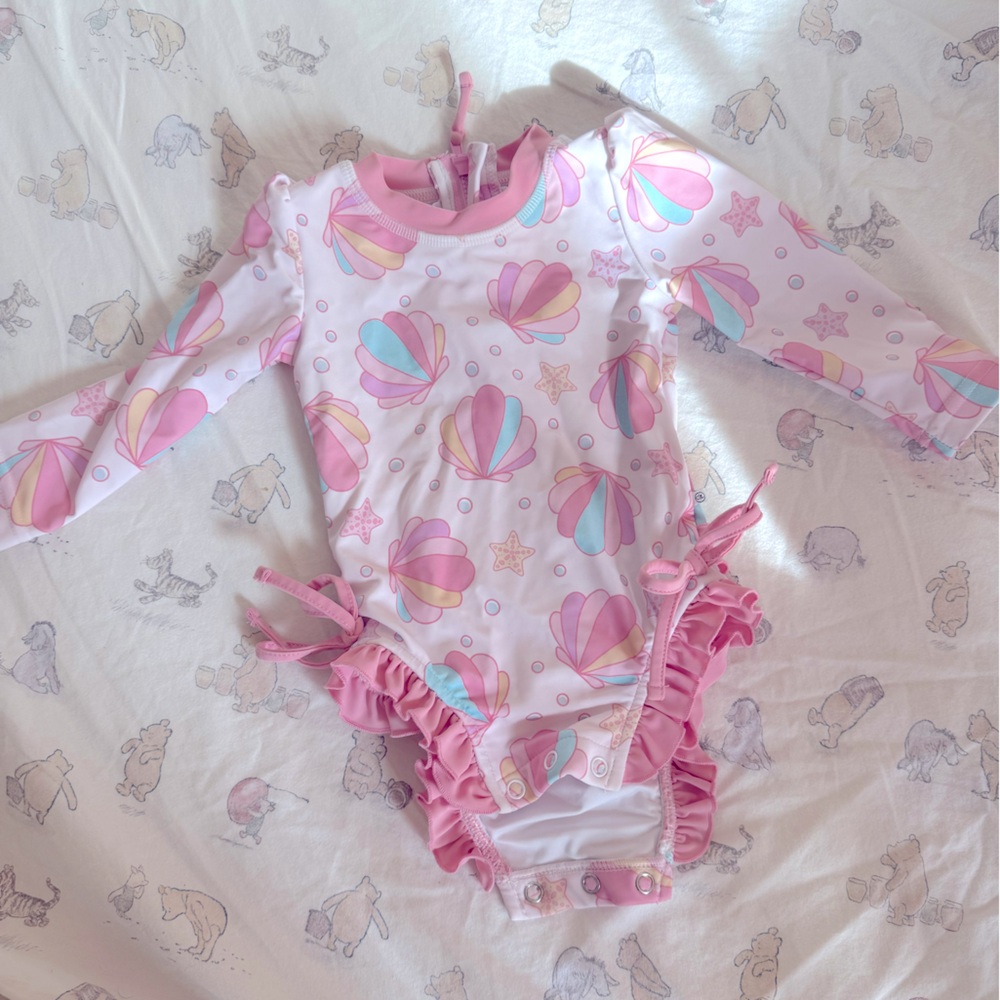 Caden Lane Baby Rashguard – Pink Seashell – 3–6M